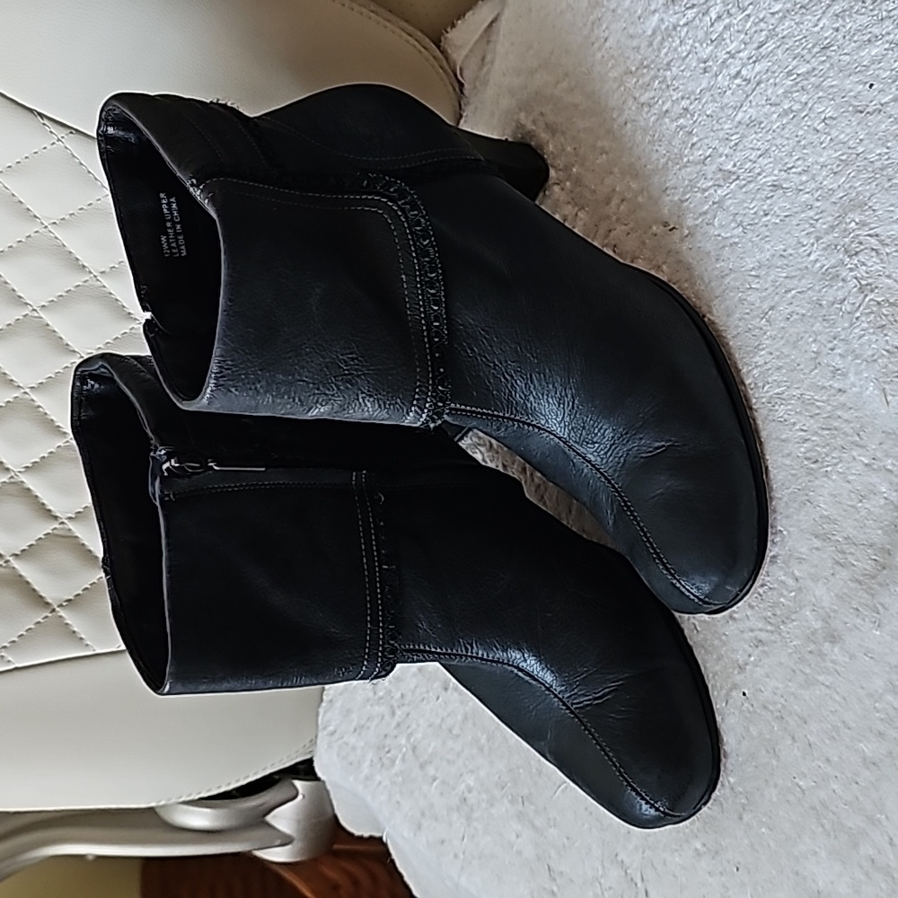 Antia  12WW Black Leather Boot